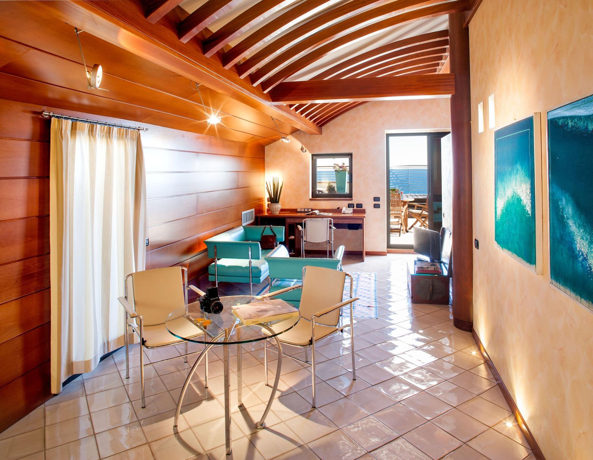 Hotel Grand Diana Majestic 4*